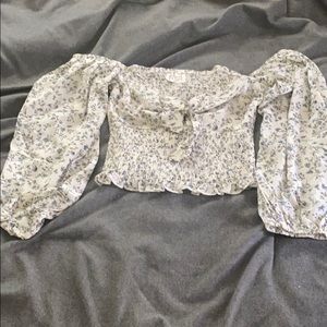 Spring floral crop top with princess sleeves